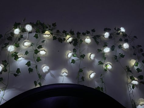 Pattern in comments Lily Of The Valley Room Decor, Lily Of The Valley Crochet Lights, Crochet Fairy Lights, Crochet Lights, Lily Of The Valley Fairy, Crochet Lily Of The Valley, Crochet Lampshade, Plant Crochet, Crochet Lily