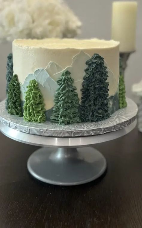 Cake With Trees On Side, Yosemite Themed Party, Forest School Birthday Cake, National Parks Cake, Hiking Themed Cake, Winter Forest Cake, Green Cake Ideas Simple, Men Bday Cakes Ideas, Nature Theme Cake