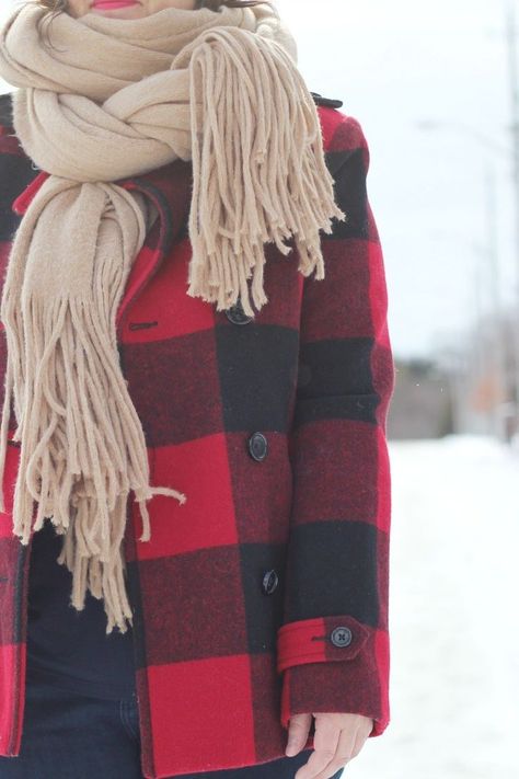 buffalo plaid outfit Check Jacket Outfit, Buffalo Plaid Outfit, Curvy Winter Outfits, Plaid Jacket Outfit, Buffalo Plaid Jacket, Check Outfit, Plaid Outfit, Winter Inspiration, Top Fashion Bloggers