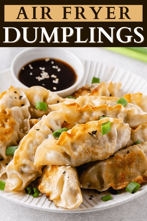 Skip Chinese takeout and make these easy air fryer dumplings instead! In just 10 minutes, you'll have dumplings that taste just as good as the restaurant version. Air Fryer Pork Dumplings, Chinese Fried Dumplings Recipe, Dumplings Air Fryer, Dumplings Recipe Air Fryer, Air Fryer Chinese Food, Air Fried Dumplings, Air Fry Dumplings, Dumplings In Air Fryer, Air Fryer Dumplings