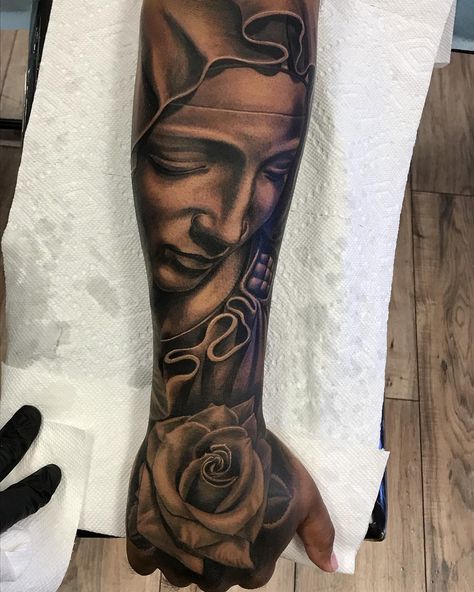 “Jims” Jimmy Castro on Instagram: “#jimsink #pieta #pietatattoo #sculpturetattoo #rosetattoo #blackandgreytattoo #blackandgrey #tattoosbyjimmycastro #artdriven…” La Pieta Tattoo, Pieta Tattoo, Sculpture Tattoo, Forearm Sleeve, Chicano Art Tattoos, Forearm Sleeve Tattoos, Chicano Art, Art Tattoos, Sleeve Tattoos