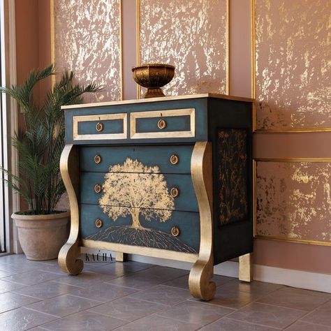 Re·design with Prima Kasha Furniture Painting, Foil Decor, Furniture Makeover Inspiration, Chest Ideas, Painted Items, Furniture Building, Redesign With Prima, Furniture Flip, Furniture Flips