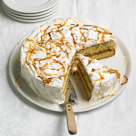 Dulce de Leche Cake Leche Cake Recipe, Leche Cake, Fall Cake Recipes, Mexican Desserts, Tres Leches Cake, Fall Cakes, Mexican Dessert, Birthday Cake Recipe, Box Cake Mix