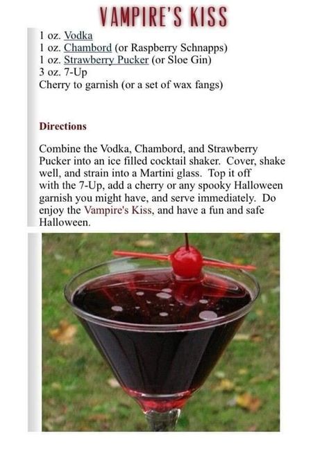 Vampire's Kiss Cocktail, Vampire Inspired Drinks, Vampire Drinks Alcohol, Vampires Kiss Cocktail, Vampire Cocktail Recipe, Vampires Kiss, Bartender Drinks Recipes, Halloween Party Drinks, Halloween Drinks Alcohol