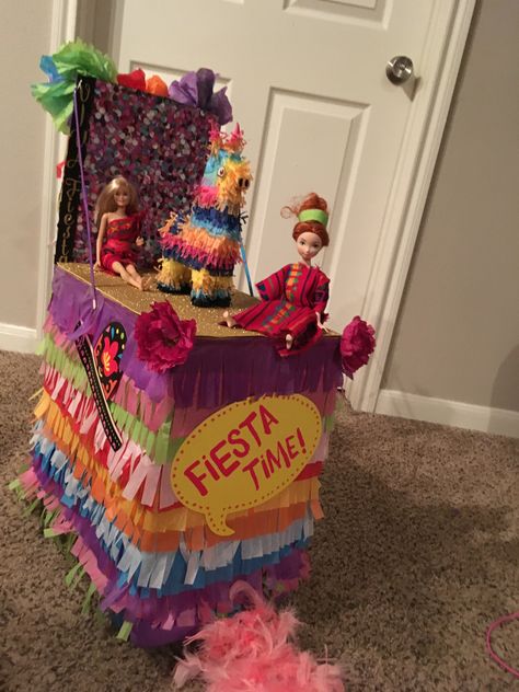 Fiesta Floats For School, Fiesta Float, Fiesta Box Floats, Fiesta Floats For Kids For School, Shoe Box Fiesta Float Ideas, Fiesta Float Ideas For School, Shoebox Float Ideas Kids, Kids Fiesta Float, Fiesta Shoebox Float Ideas