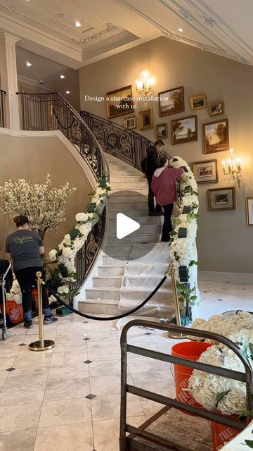 A Touch Of Elegance on Instagram: "Back at it @parkchateau 🕊️ Statement staircase design for the most beautiful wedding portraits   #wedding #weddinginspiration #weddingdecor #weddingflowers #couple #florist #floraldesigner #bride #brideandgroom #wedding2024 #wedding2023 #2025bride" Stairs Decoration For Wedding, Statement Staircase, Wedding Staircase Decoration, Grand Stairs, Wedding Stairs, Wedding Staircase, Staircase Decor, Most Beautiful Wedding, Stair Decor