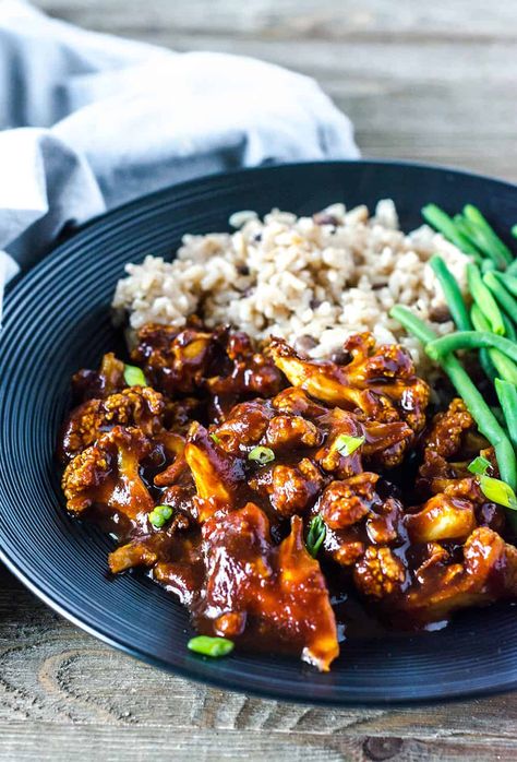 Jamaican Jerk Cauliflower - Healthier Steps Jerk Cauliflower, Native Recipes, Jamaican Jerk Sauce, Jerk Recipe, Jerk Sauce, Jamaican Jerk Chicken, Jamaican Dishes, Tropical Food, Cauliflower Recipe