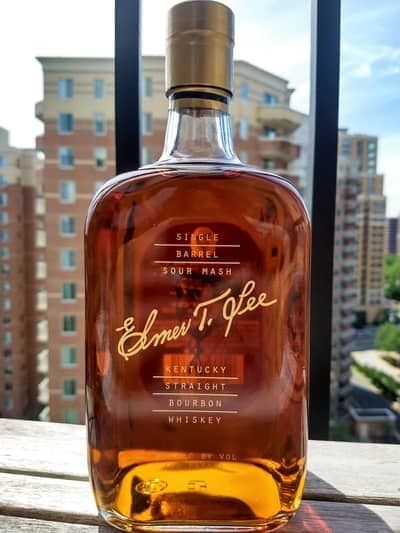 Elmer T Lee Bourbon, Whiskey Shelf, Corn Mash, Single Barrel Bourbon, Whisky Drinks, Best Bourbons, Dark Caramel, Kentucky Straight Bourbon Whiskey, American Whiskey