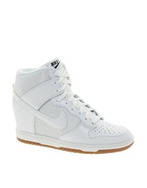 White Wedge Sneakers, Nike Wedges, Wedge Trainers, Nike Neon, Back To School Shoes, Nike Shoes For Sale, Black Nike Shoes, All Nike Shoes, Baskets Nike