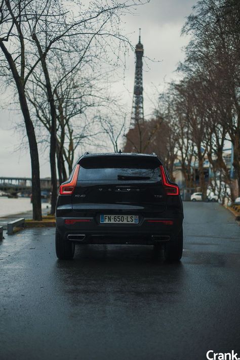 Volvo Xc40 R Design, Volvo Xc40 Black, Volvo Xc60 Black, Black Volvo, Volvo Estate, Volvo 122, Volvo Xc40 Recharge, Xc40 Recharge, Action Board