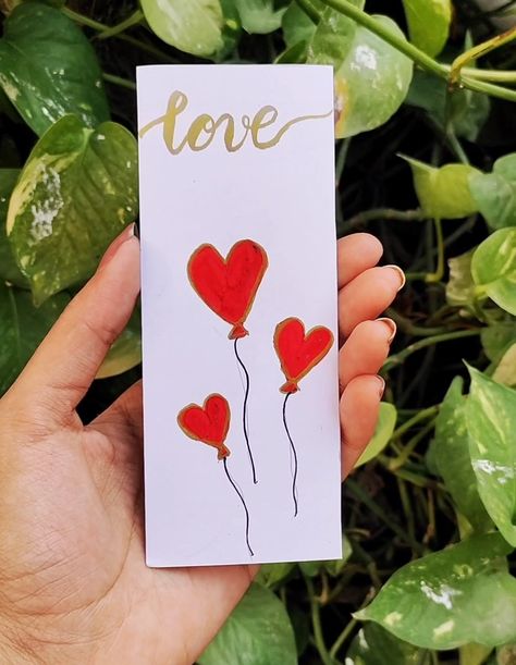 Easy Bookmark Idea for Valentines Book Mark Valentines, Bookmark Valentines, Easy Bookmarks, Bookmark Painting, Bookmark Easy, Diy Bookmark, Boyfriend Diy, Cute Diy, Bookmarks Handmade