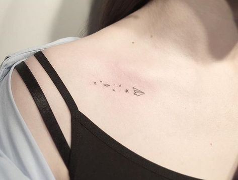 Playground Tattoo, Clavicle Tattoo, Shape Tattoo, Small Tattoo Ideas, Small Girl Tattoos, Small Tattoos Simple, Shoulder Tattoos, Mandala Tattoo Design, Minimalist Tattoos