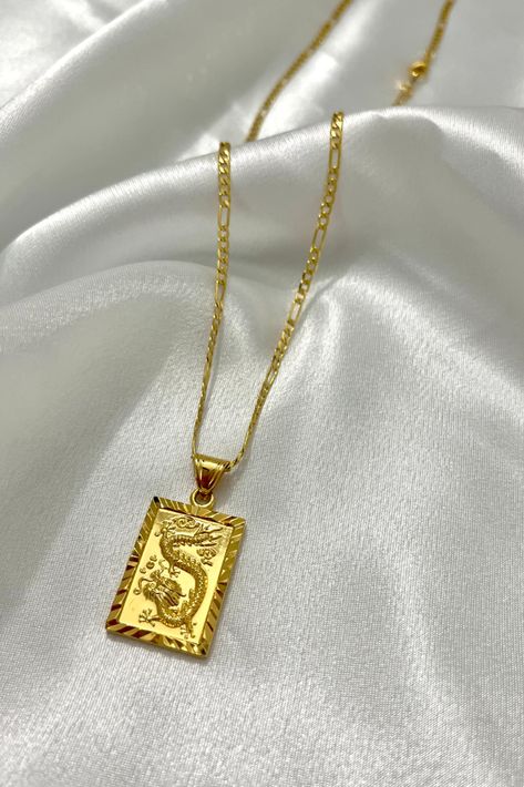 A gold chain necklace with a rectangular dragon pendant on it. Gifts For My Girlfriend, Dragon Pendant, Pendant Gold, Everyday Jewelry, Necklace Gift, Gift Necklace, Gold Pendant, Laser Engraving, Gift For Her