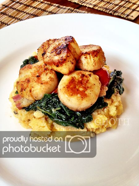 Green House on top of the Hill: Scallops with Spinach over Polenta Polenta Recipes, Scallop Recipes, Healthy Meals To Cook, Family Cooking, Entree Recipes, Best Dinner Recipes, Green House, Ww Recipes, Fish Dishes