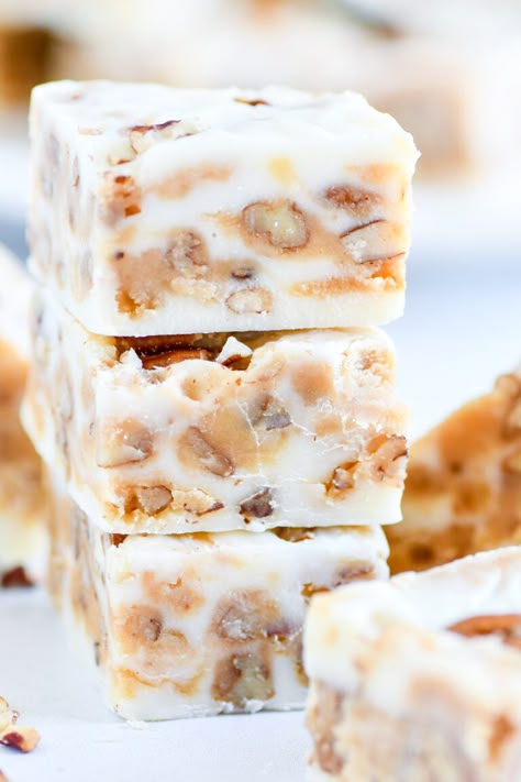 This pecan praline fudge recipe is a Southern tradition. Enjoy this rich and creamy pecan praline fudge recipe by making one batch of our easy to follow step-by-step instructions. See it here! Pecan Praline Fudge Recipe, Praline Fudge Recipe, Praline Fudge, Cream Fudge Recipe, Torrone Recipe, White Fudge, Pralines And Cream, Cream Fudge, Homemade Fudge Recipes