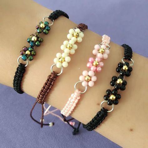 Bracelets With Beads, Diy Bracelets With String, Ankle Bracelets Diy, Bracelets Handmade Diy, Diy Bracelets Easy, Diy Bracelets Patterns, Diy Bracelet Designs, Beads Bracelet Design, Handmade Jewelry Tutorials