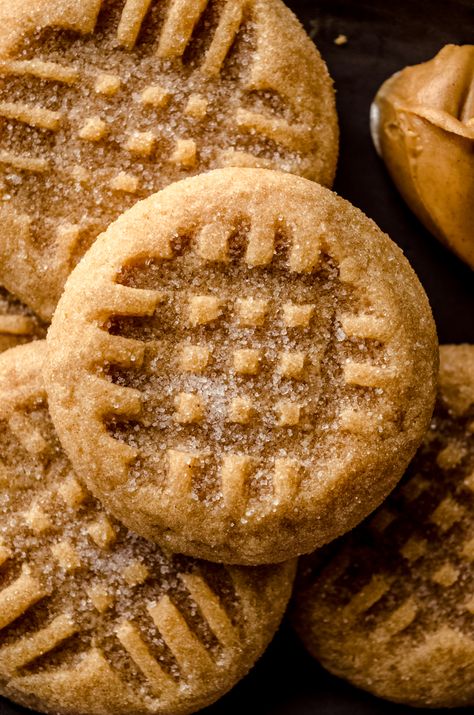 Soft & Chewy Peanut Butter Cookies Recipe Peanut Butter Cookies Sallys Baking, Best Pb Cookies, Salted Peanut Butter Cookies, Big Batch Peanut Butter Cookies, Browned Butter Peanut Butter Cookies, Maple Peanut Butter Cookies, Peanut Butter Cookie Ideas, Peanut Butter Cookies Christmas, Chunky Peanut Butter Recipes