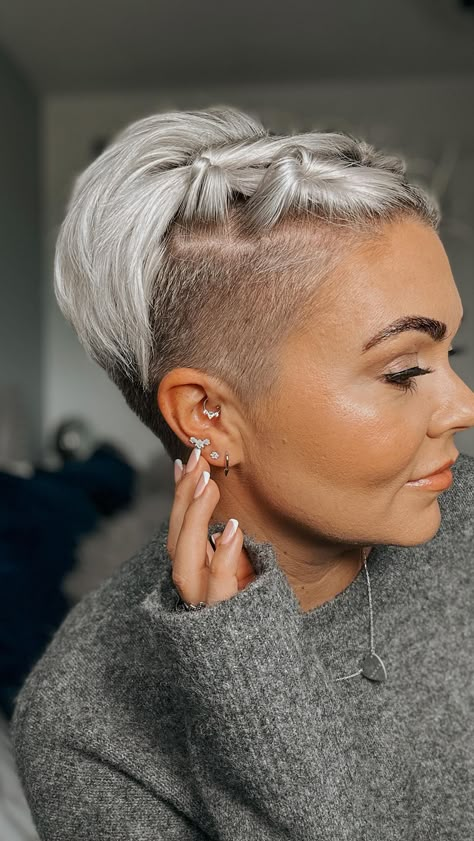 𝙹𝚎𝚗 𝙲𝚞𝚛𝚗𝚘𝚠 | I’d be nothing without my hairdresser and @redken 💁🏼‍♀️ #greyhair #silverhair #hairstyles #haircuts #shorthairgirl #shavedsides… | Instagram How To Style Mohawk, Short Hair Growing Out, Hair Color Ideas Short Hair Pixie Cuts, Short Platinum Blonde Hair Pixie, Women Shaved Head Hairstyles, Extra Short Hairstyle Women, Short Spiked Hair For Women Over 50, Pixie Updo Ideas, Super Short Pixie Shaved Sides