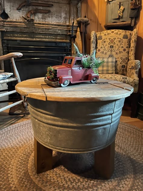 Repurposed Wash Tubs, Galvanized Wash Tub Ideas, Repurposed Toolbox Ideas, Galvanized Tub Table, Vintage Wash Tub Ideas, Galvanized Bucket Decor Farmhouse Style, Washtub Decor Ideas, Washtub Ideas, Old Wash Tub Ideas