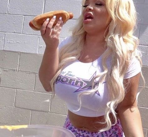 Trisha Paytas, Daily Star, Big Brother, Blonde, Wall, Hair, Instagram