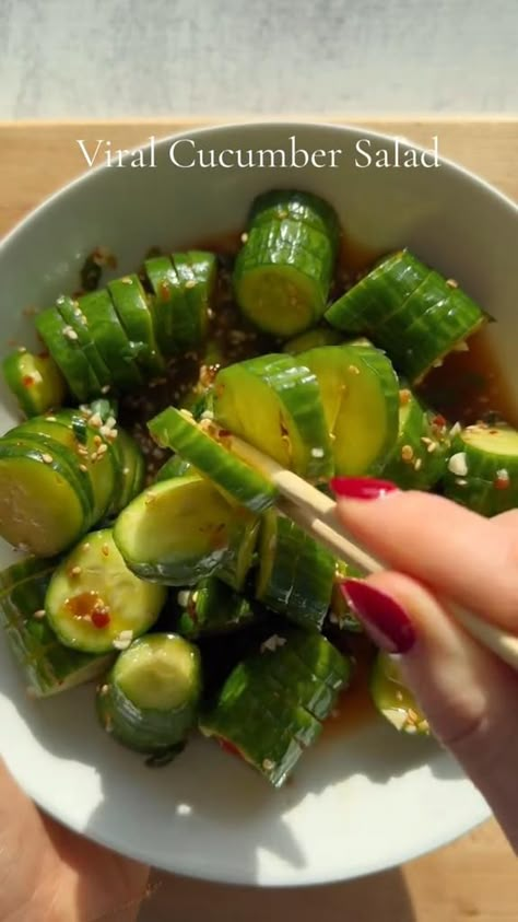 healthy snack inspo🥒🥗 see full dressing details below! What you need: 5-6 mini seedless cucumbers 2 tbsp soy sauce or coconut aminos 1 tbsp rice vinegar 1 tbsp honey 1 tbsp chili garlic sauce 2 stems of green onion 1 tbsp sesame seeds 1 clove garlic 1 tsp sesame oil 1/2 inch grated ginger (optional) #healthysnacks #healthyfood #healthyrecipes Sesame Cucumbers, Viral Cucumber, Coconut Vinegar, Garlic Vinaigrette, Coconut Aminos, Cucumber Recipes, Chili Garlic Sauce, Quick Recipes Snacks, Healthy Food Dishes