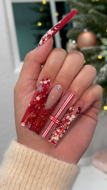 Winter Nail Sets, 2023 Nails Ideas, Christmas Nail Designs Acrylic, Beach Nail Art, Sugar Glitter, Beach Nail, 2023 Nails, Red Christmas Nails, Diy Acrylic Nails