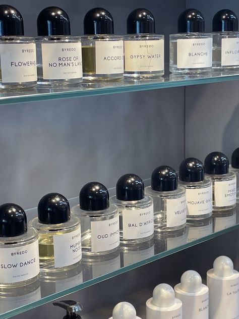 Line of byredo perfumes with the minimalist aesthetic, perfume lover, perfume tips Byredo Perfume Aesthetic, Byredo Aesthetic, Perfumes Aesthetic, Fragrance Aesthetic, Skincare Organiser, Byredo Perfume, Perfume Aesthetic, Feminine Perfume, New Perfume