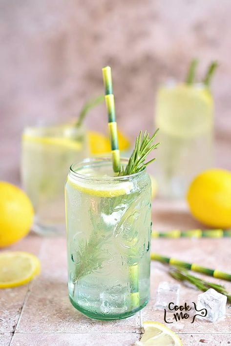 Rosemary Drinks, Rosemary Lemonade, Easy Summer Dinners, Lemonade Recipe, Dinners To Make, Lemonade Recipes, Summer Dinner, Easy Summer, Sun Kissed