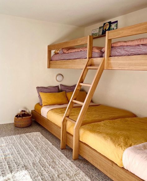 Courtney Adamo, Adult Bunk Beds, Built In Bunks, Bunk Rooms, Bunk Bed Designs, Yamanashi, Shared Bedroom, Bunk Room, Asiago