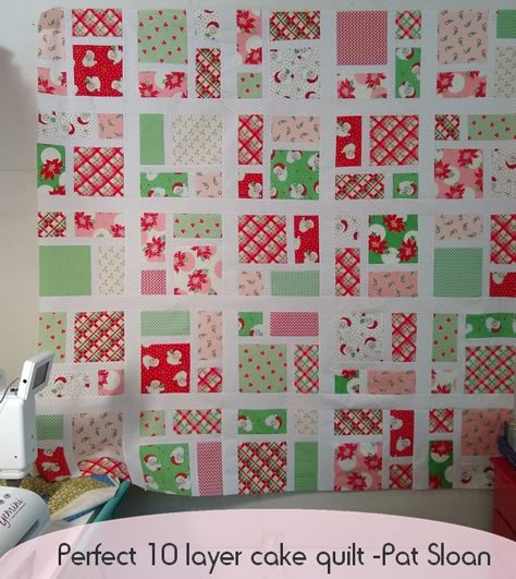 Swell Christmas, Layer Cake Patterns, Layer Cake Quilt Patterns, Quilt Layers, Cake Quilt, Layer Cake Quilts, Christmas Quilt Patterns, Fat Quarter Quilt, Basket Pattern