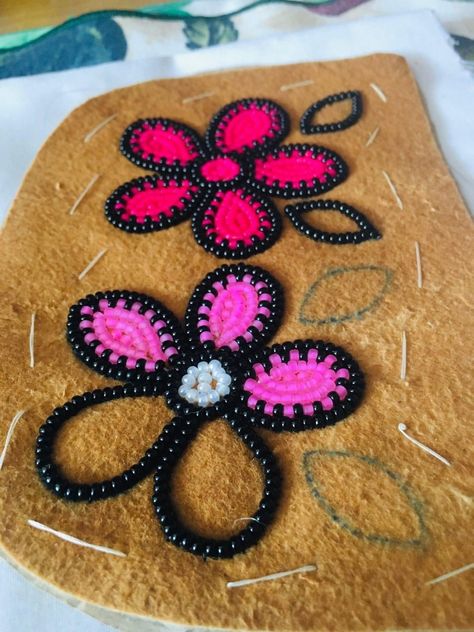 Metis Flower Patterns, Metis Sash Beaded Earrings, Beaded Metis Symbol, Metis Beading, Beaded Sets Regalia, Bead Sewing, Bead Work, Beading, Sewing