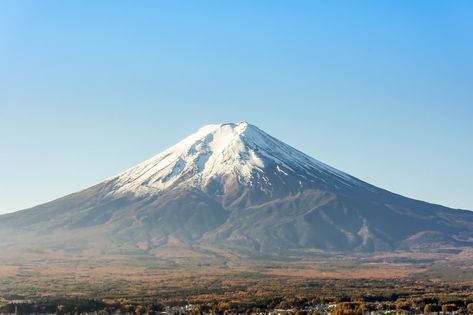 Japan's Mt. Fuji is an active volcano about 100 kilometres southwest of Tokyo. Inactive Volcano, Japan Volcano, Best Wallpaper Hd, Japan Painting, Hawaii Volcanoes National Park, Cheap Paintings, National Park Photos, Mountain Wallpaper, 8k Wallpaper