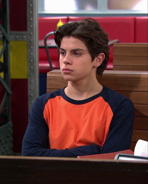 Max Russo Icons, Jake Austin, Max Russo, Jake T Austin, Waverly Place, Jake T, Boys With Curly Hair, Attractive Guys, Hot Actors