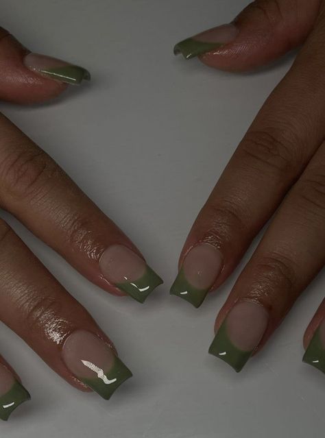 Acrylic Nails With Green Tips, Stage Green Nails, Olive Green French Tip Nails Short, Sage Green Nails Short Square, Short Acrylic Nails Square Green, Square Nail Designs Green, Olive French Tip Nails, Short Square Green Nails, Plain Square Nails