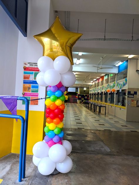 Fun Balloon Columns, Crazy Balloon Columns, Rainbow Balloon Column, Rainbow Balloon Decor, Ballon Column, Column Ideas, Rainbow Dash Party, Balloon Pillars, Rainbow Balloon Arch