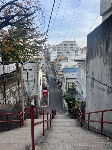 Your Name staircase Aesthetic Airport Outfits, Japan Unfiltered, Travel Aesthetic Airport, Aesthetic Airport, Japan Lifestyle, Tokyo Trip, Tokyo Shibuya, Working Holiday, Scene Wallpaper