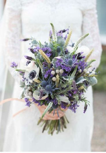 Bouquet Champetre, Lavender Bouquet, Grass Wedding, Quirky Wedding, Purple Wedding Flowers, Spring Wedding Flowers, Fall Wedding Bouquets, Whimsical Wonderland Weddings, Rustic Barn Wedding