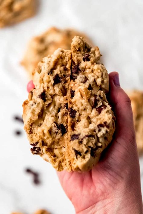 Craving Levain Chocolate Chip Cookies but don't live in New York City? I hear you! These easy Copycat Levain Chocolate Chip Cookies are thick, gooey, and loaded with chocolate chips and walnuts. These oversized behemoths are larger than life and you just might not go back to regular chocolate chip cookies after trying one of these! #chocolatechips #chocolatechipcookies #cookies #walnuts #levain #bakery #homemade #best #soft Levain Chocolate Chip Cookies, Giant Chocolate Chip Cookies, Bakery Chocolate Chip Cookies, Chocolate Chip Walnut Cookies, Giant Chocolate Chip Cookie, Levain Bakery, Chocolate Chip Cookie Cake, Giant Chocolate, Cookie House