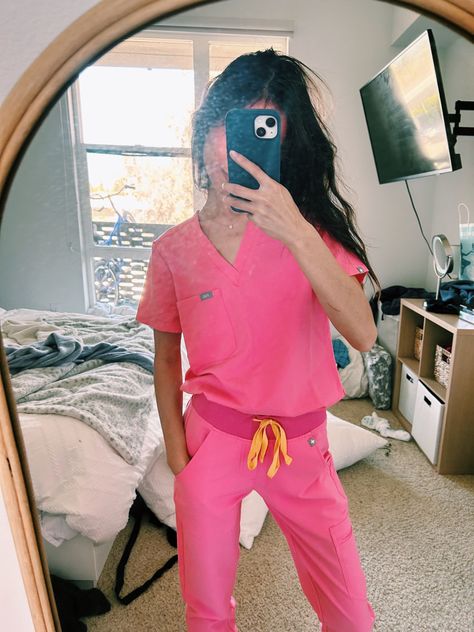 Nurse pink scrubs Figs Pink Scrubs, Figs Nurse Aesthetic, Nice Nurse Aesthetic, Light Pink Scrubs, Nurse Aesthetic Pink, Pink Scrubs Aesthetic, Nicu Doctor, Figs Scrubs Outfit, Pink Nurse Aesthetic