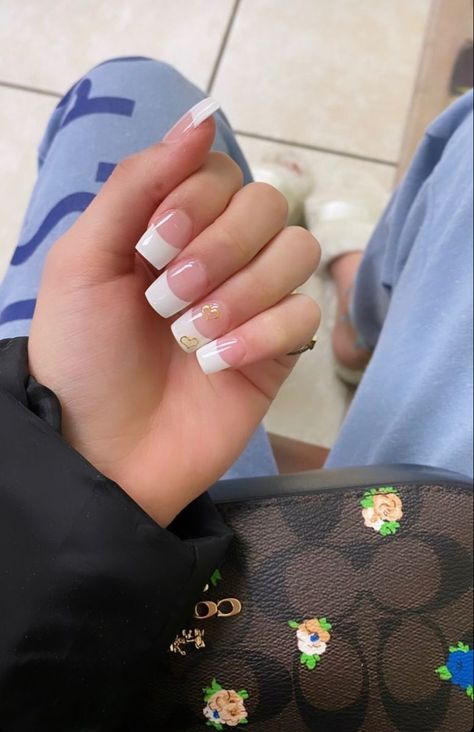 Short French Tip Acrylic Nails 2000s, 2000s French Tips, 2000 French Tip Nails, Short 2000s Nails, Nail Ideas Short Black, 90s French Tip Nails, French Acrylic Nail Designs, Carti Pfp, 2000s Nails Acrylic