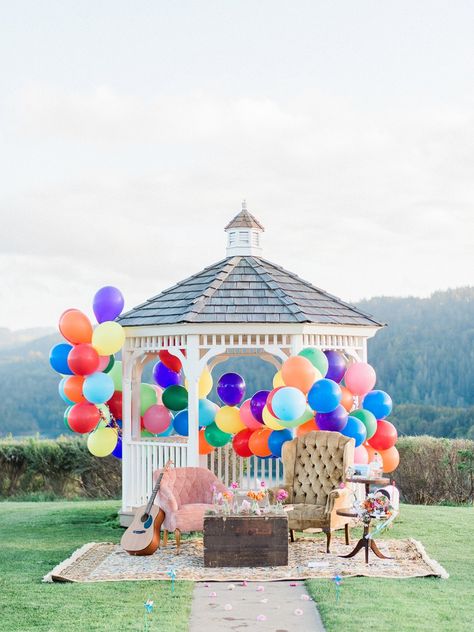 Pixar's Up themed wedding proposal idea #proposalidea #inspiration #engaged #shesaidyes Disney Up Wedding, Up Proposal, Cute Proposal Ideas, Beau Film, Disney Up, Up Theme, Event Planning Tips, Wedding Proposals, Surprise Proposal