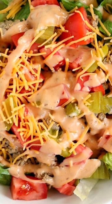 Cheeseburger Salad - I'm not sure if this is genius or not..only one way to find out I suppose :) Whopper Salad Low Carb, Whopper Salad, Salad Substitute, Thousand Island Salad, Island Salad, Seasoned Turkey, Salad Low Carb, Cheeseburger Salad, Lunch Easy