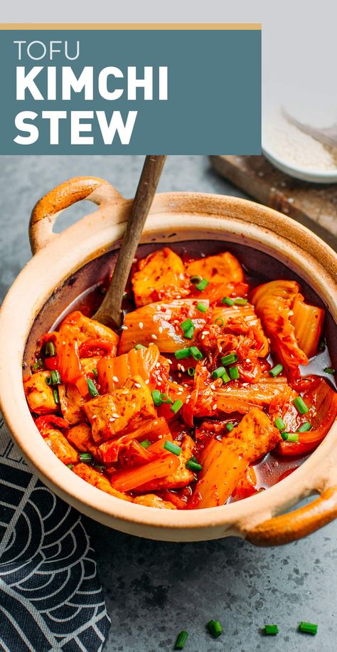 Spicy, sweet & sour kimchi stew with chewy tofu that comes together in less than 30 minutes! SO warming and flavorful! Vegan + just 6 ingredients! #kimchi #vegan #plantbased Kimchi And Tofu Recipe, Kimchi Vegan, Tofu Kimchi, Kimchi Noodles, Kimchi Stew, Vegan Kimchi, Vegan Asian Recipes, I Want Food, Vegan Stew