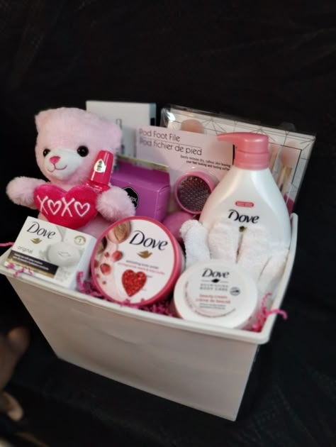 Dove and Love 16th Birthday Gifts For Best Friend, Bae Basket, Diy Mother's Day Gift Basket, Love Basket, Pink Gift Basket, Breakup Gift, Spa Basket, Shadow Box Gifts, Period Kit