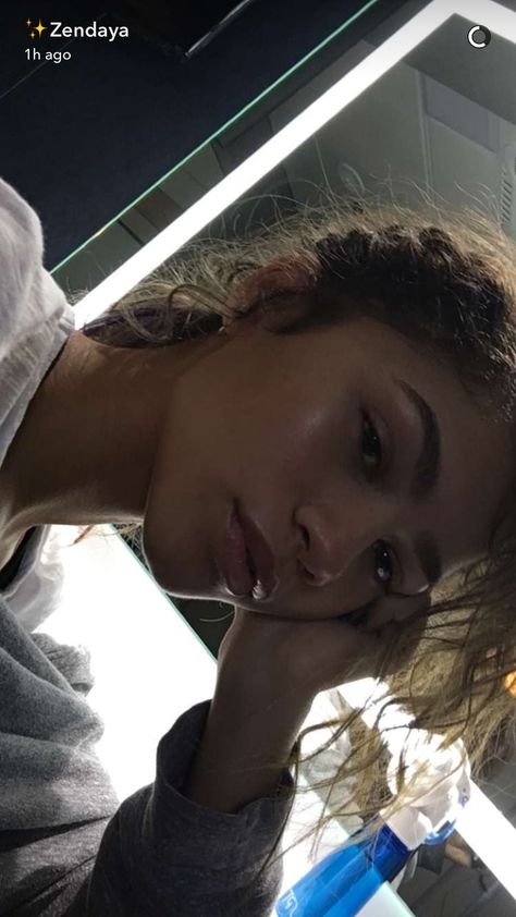 Zendaya Snapchat, Estilo Zendaya, Zendaya Maree Stoermer Coleman, Zendaya Outfits, Zendaya Style, Zendaya Coleman, Celebrities Humor, Famous Women, Attractive People