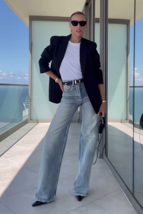 Wide Light Jeans Outfit, Blue Jeans Outfit Dressy, Jean Outfits Elegant, Blue Jeans Elegant Outfit, High Waist Blue Jeans Outfit, White Leg Jeans Outfits, Light Wide Jeans Outfit, Wide Light Blue Jeans Outfit, Tie Waist Jeans Outfit