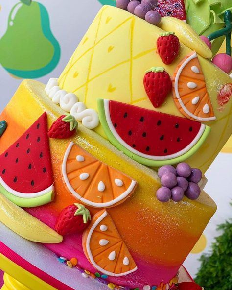 Tutti Fruity Cake Design, Tutti Frutti Cake Design, Fondant Fruit, Tutti Fruity Cake, Fruit Theme Cake, Fruit Decorated Cake, Twotti Fruity Birthday Cake, Tutti Fruity Party, Twotti Fruity