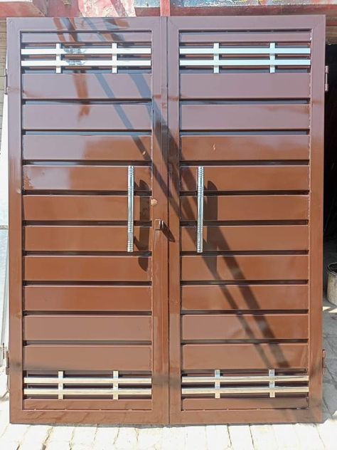 Iron Gate Designs Front Entry, Exterior Door Designs, Luxury Closets, Closets Design, Grill Gate, Grill Gate Design, Steel Door Design, Iron Door Design, Welded Furniture