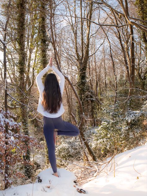 Yoga in the snow Winter Yoga, Winter Arc, 90 Day Challenge, Yoga Photos, Yoga Photography, The Snow, Yoga Fitness, Yoga Poses, Photo Shoot