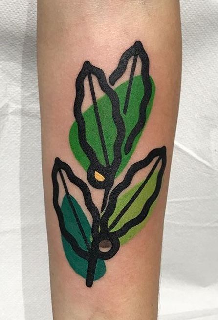 Mambo Tattoo Style, Color Blocking Tattoo, Mambo Tattoo Design, Colorblock Tattoo, Color Block Tattoo, Green Tattoo Ideas, Abstract Tattoo Designs Minimalist, Solid Color Tattoo, Mambo Tattoo